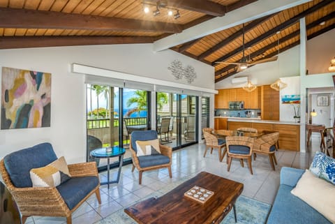 Condo, 1 King Bed with Sofa bed, Balcony, Ocean View (Wailea Ekolu 1204) | Living area