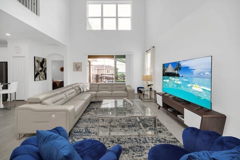 11-web-or-mls-9085-sommerset-hills-dr