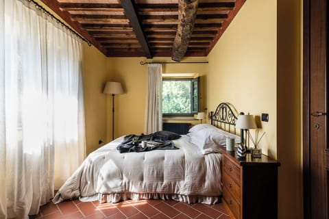 Deluxe Apartment with View and Garden Apartment in Emilia-Romagna