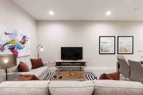 Communal lounge / TV room,Living Room