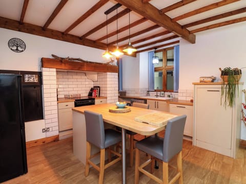 Cottage | Interior