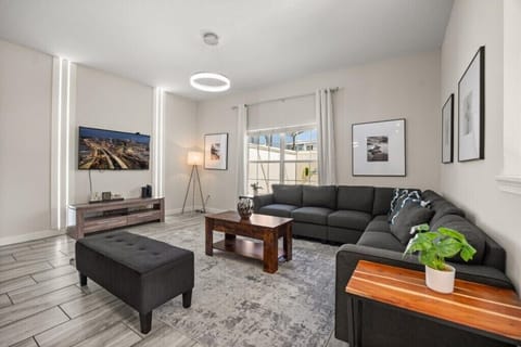 3165PequodPlace(3)