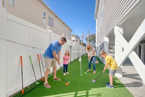 Challenge your crew to a round of putt putt on the turfed course, perfect for family fun across generations. Play all day or under the glow of string lights at night—where friendly competition turns into unforgettable vacation memories