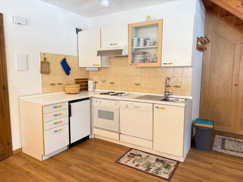 House, Residential Area, Home, Door, Porch, Shade, Estate, Lawn, Yard, Balcony