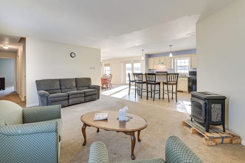 Living Area | Electric Fireplace