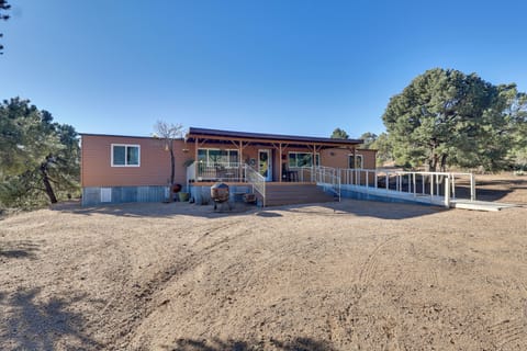 Kingman Vacation Rental | 3BR | 2BA | Step-Free Access | 1,438 Sq Ft