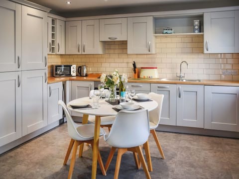 Kitchen/diner | Sunny Shores, Mundesley