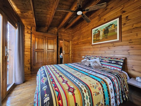 Blackout drapes, iron/ironing board, free WiFi, bed sheets