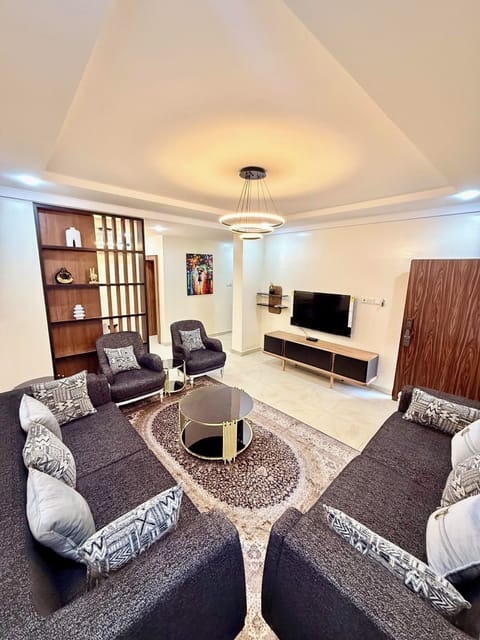 Junior Apartment, Balcony, City View | Living area
