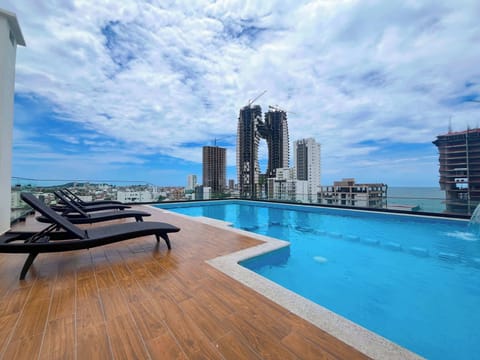 Shared Rooftop Pool