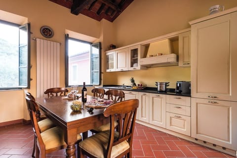 OAKS AND LAVENDER Apartment in Emilia-Romagna