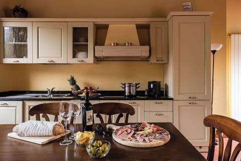 OAKS AND LAVENDER Apartment in Emilia-Romagna