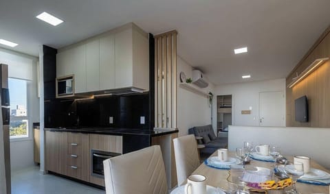 Basic Apartment | Dining
