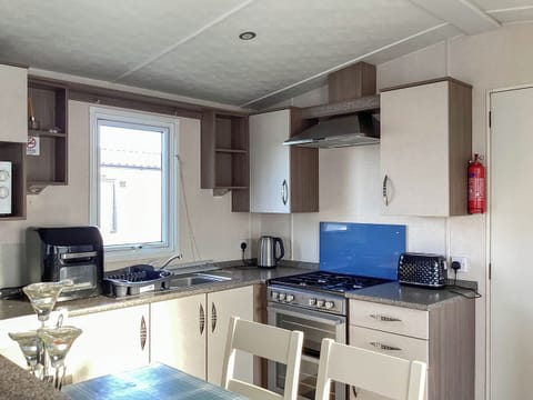 Kitchen/diner | A Stone&rsquo;s Throw, Lossiemouth