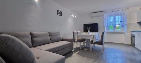 House | Living room