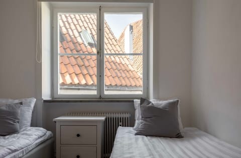 Two comfortable, separate, 90 cm beds with fresh linens.
