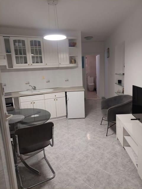 Apartment (A1) | Private kitchen | Espresso maker, fridge, microwave, oven