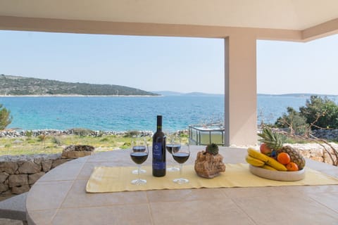 House | Terrace/patio