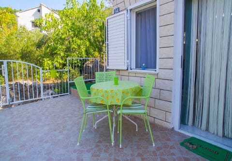 Apartment (A1) | Balcony