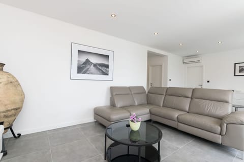 Apartment (A1) | Living room