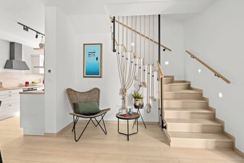 Villa | Living room | Smart TV, fireplace