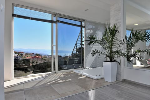 House | Spa