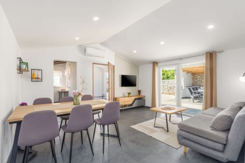 House | Living room