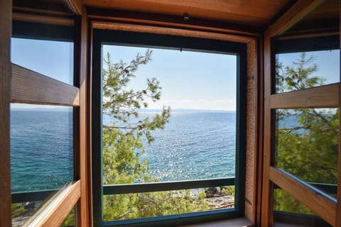House | Water view