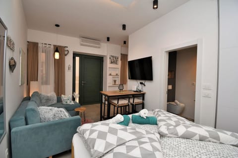 Studio (A1) | Interior