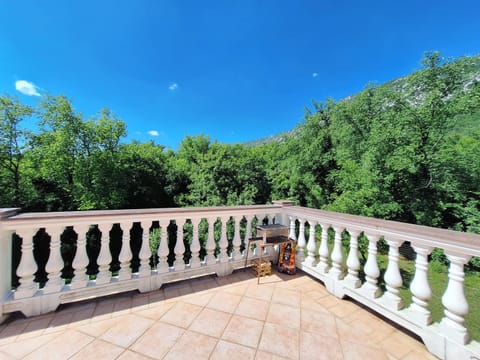Apartment (A1) | Balcony