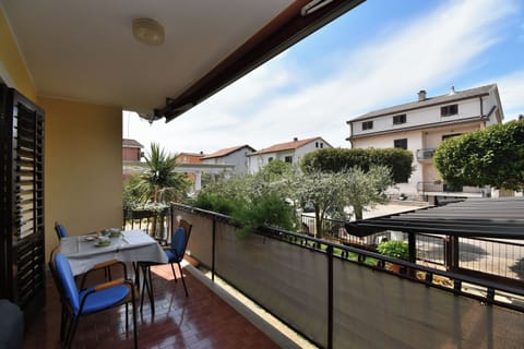 Apartment (A1) | Balcony