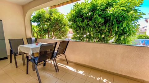 Apartment (A1) | Balcony