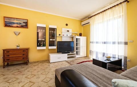 Apartment (A1) | Living room
