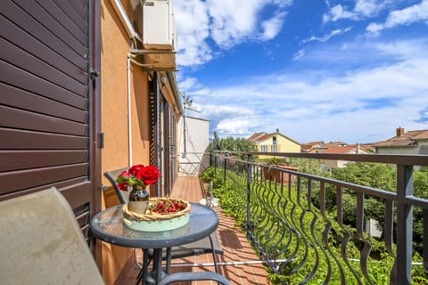 Apartment (A1) | Balcony