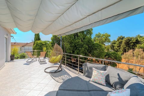 Villa | Terrace/patio