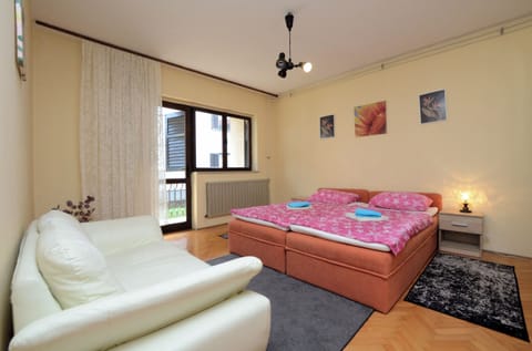 Apartment (A1) | Free WiFi