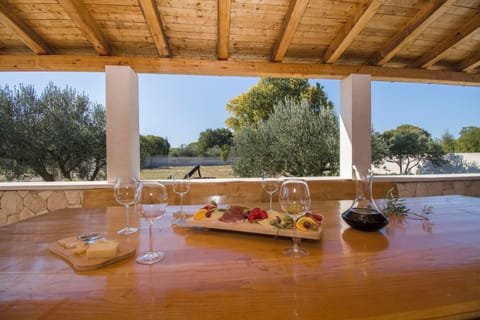 Villa | Terrace/patio