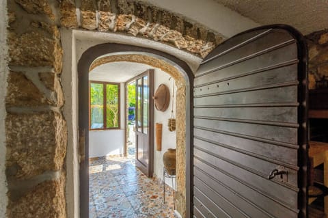 Villa | Hallway