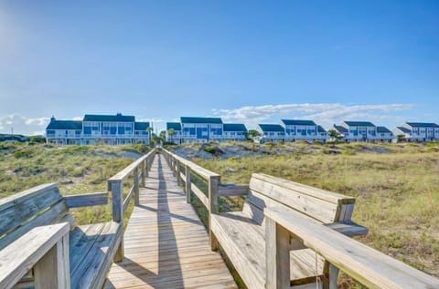 Townhome, 3 Bedrooms | Property grounds