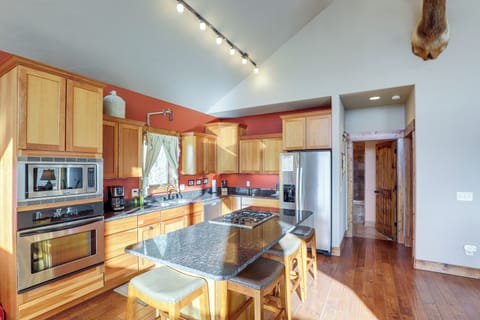 Kitchen | Cooking Basics | Upper Level