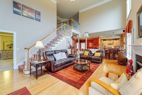 Ocean View Vacation Rental | 3BR | 2.5BA | 4 Steps to Enter | 2,400 Sq Ft