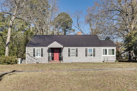 Crawfordville Vacation Rental | 3BR | 2BA | 1,520 Sq Ft | 3 Steps to Access