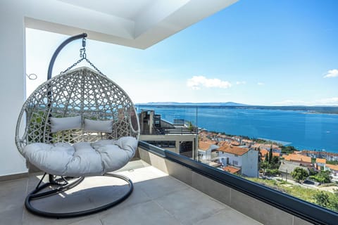 Villa | Water view