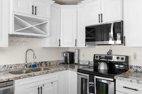 Kitchen with latest appliances