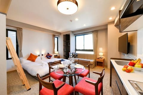 Superior Apartment | In-room safe, laptop workspace, iron/ironing board, free WiFi
