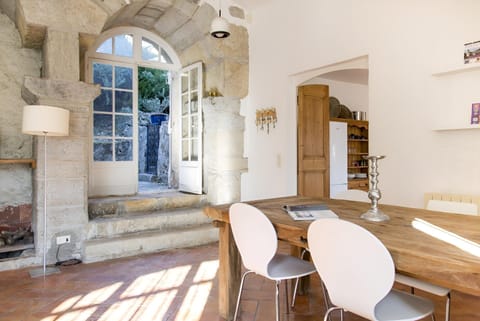 House | Dining