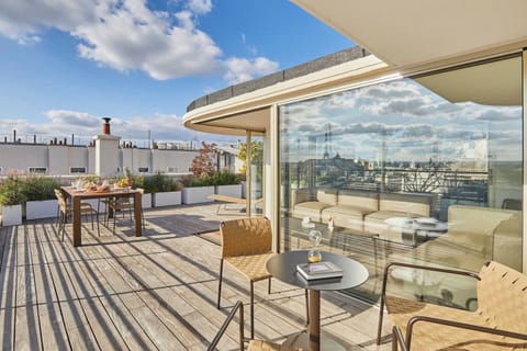 Apartment | Outdoor dining