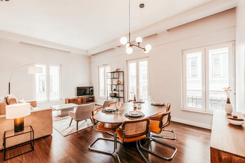 Apartment | Dining