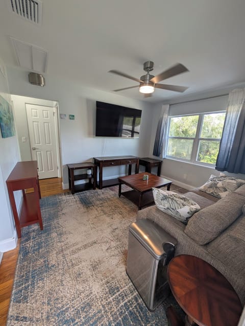 Living Room (Entry)