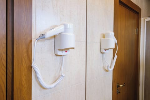 Double Room, City View | Bathroom | Free toiletries, hair dryer, towels, soap